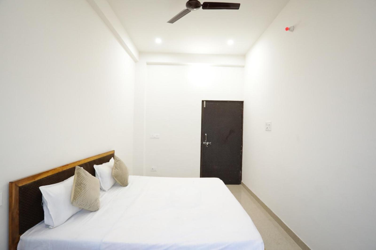 Bhardwaj Darbar Hotel Varanasi Ngoại thất bức ảnh