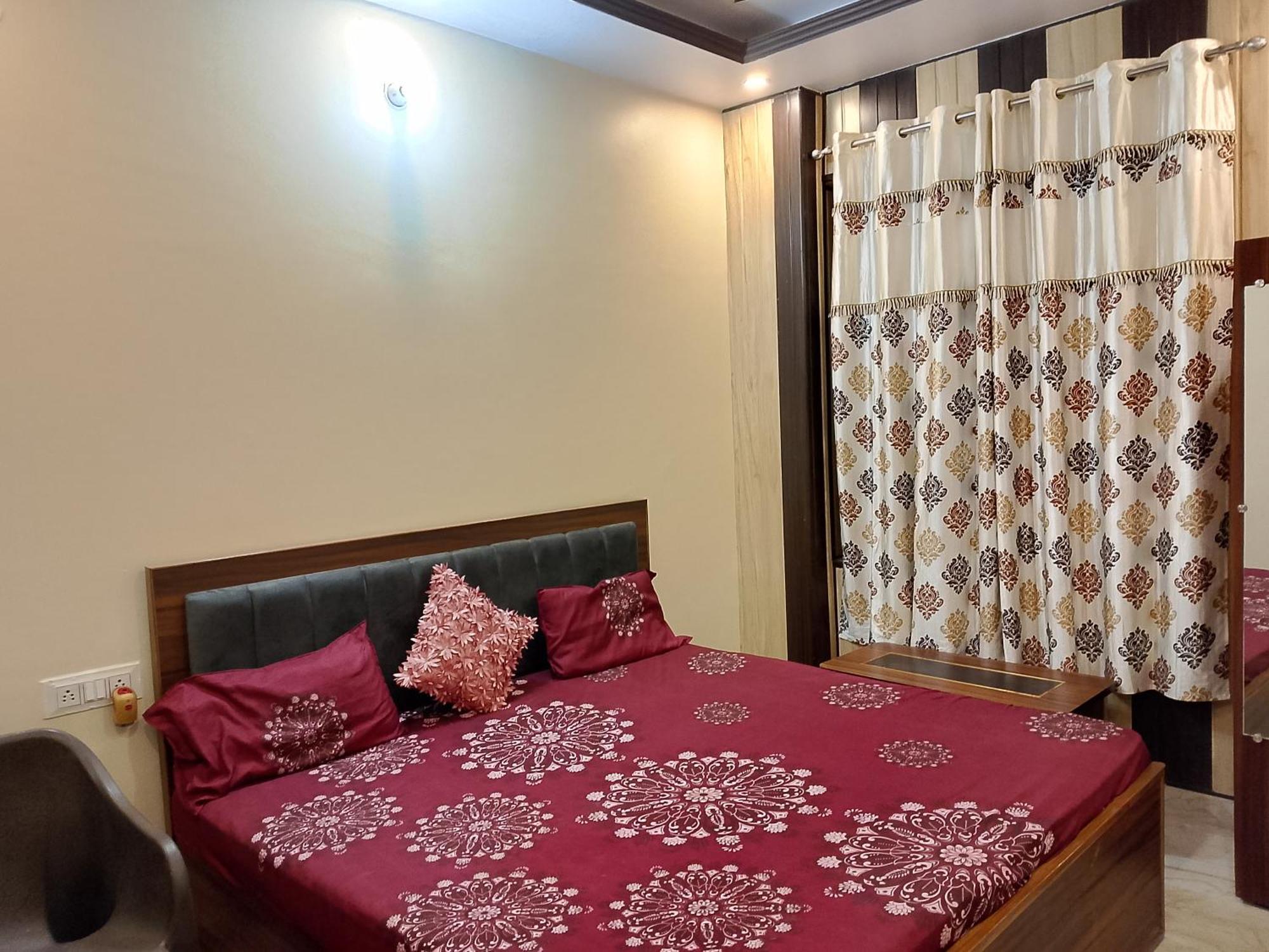 Bhardwaj Darbar Hotel Varanasi Phòng bức ảnh